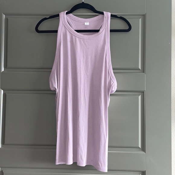 Old Navy Active Razorback Tank - Picture 2 of 6